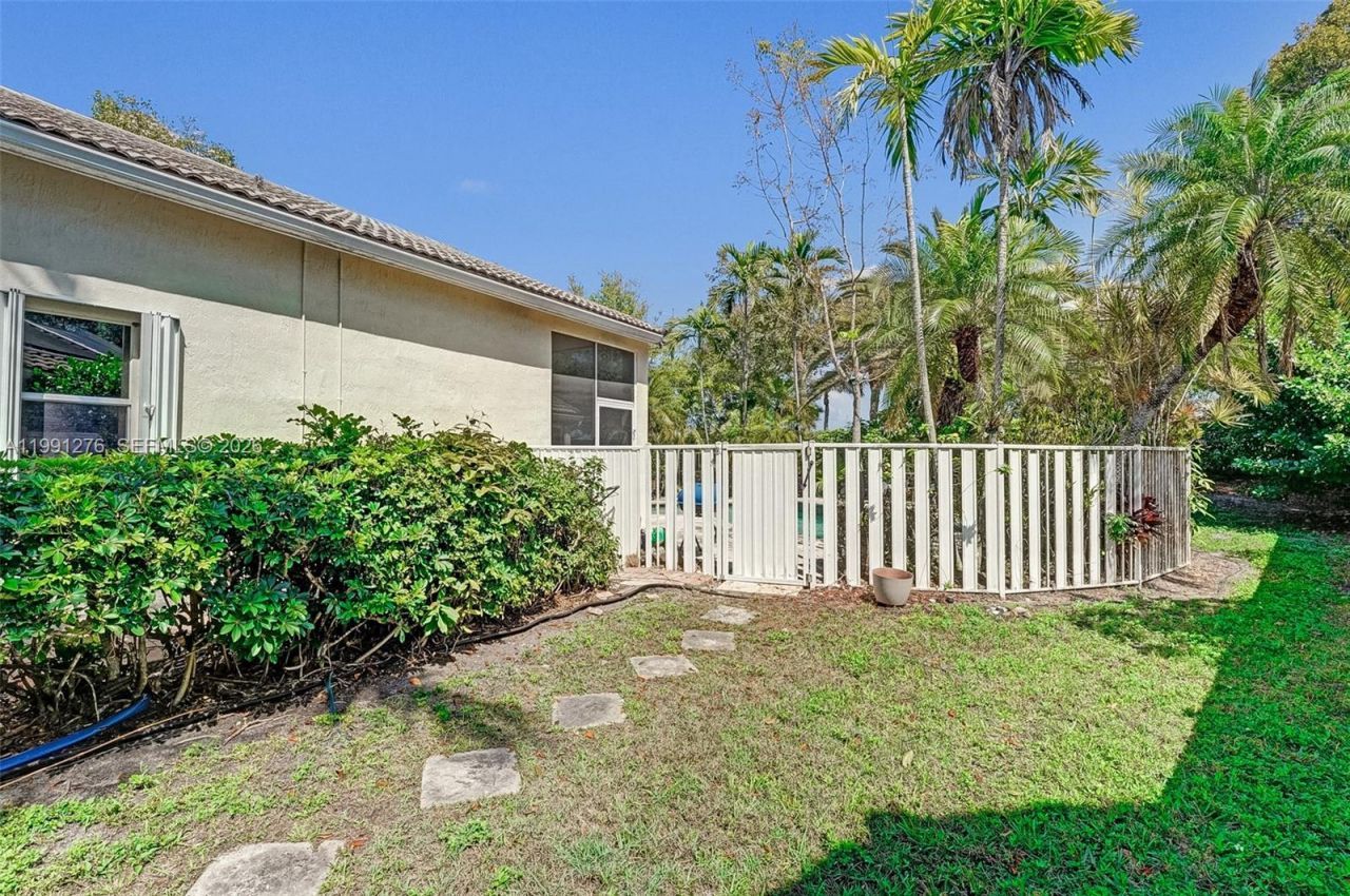 1080 Briar Ridge Rd, Weston, FL 33327 Photo