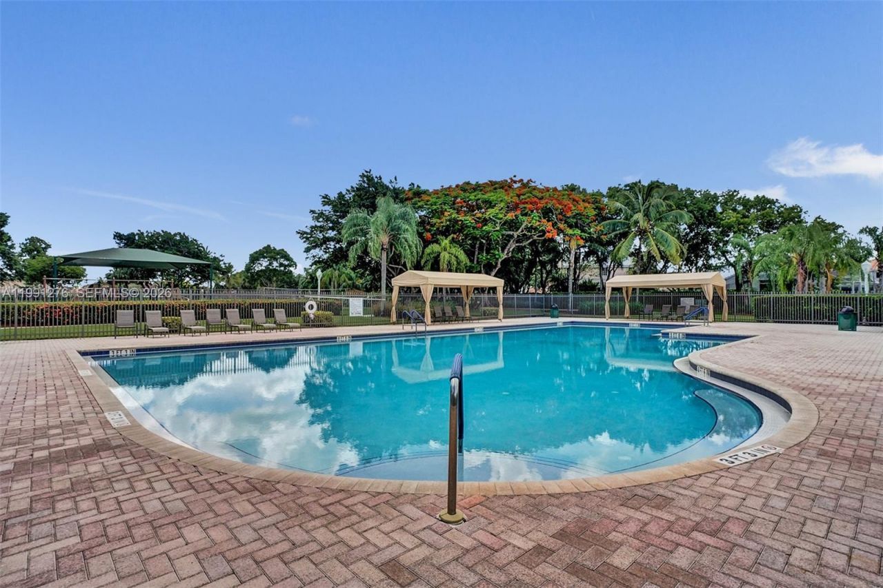 1080 Briar Ridge Rd, Weston, FL 33327 Photo