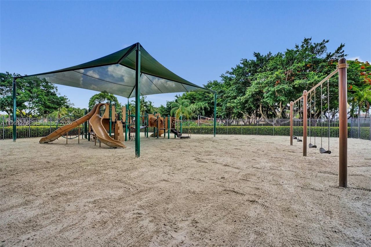 1080 Briar Ridge Rd, Weston, FL 33327 Photo