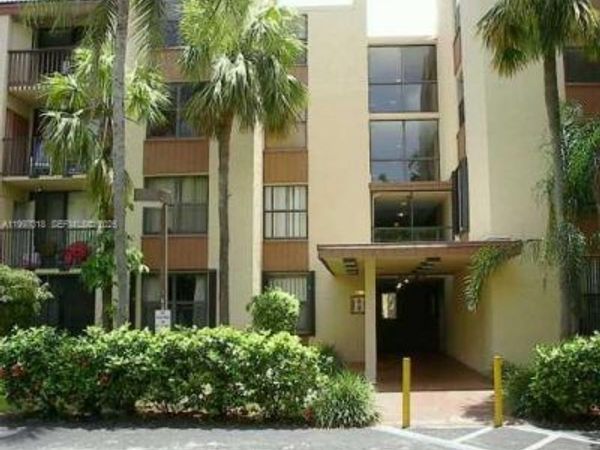 14301 N Kendall Dr, Unit 212B, Miami, FL 33186