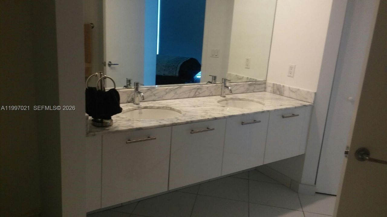 55 SE 6th St, Unit 2310, Miami, FL 33131 Photo