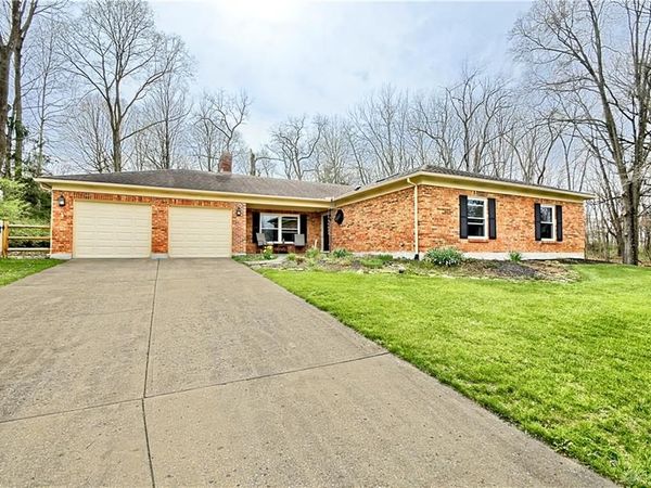 500 Woodcove Way, Beavercreek, OH 45430