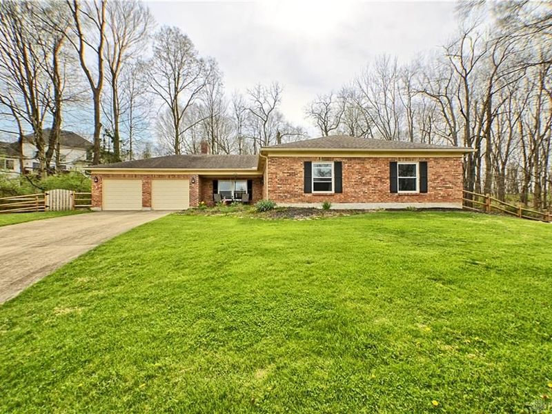 500 Woodcove Way, Beavercreek, OH 45430 Photo 2