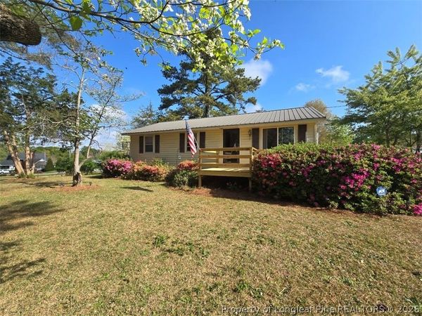 219 E Clinton Road , Autryville, NC 28318