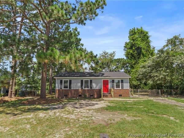 3610 Yorktown Road , Hope Mills, NC 28348