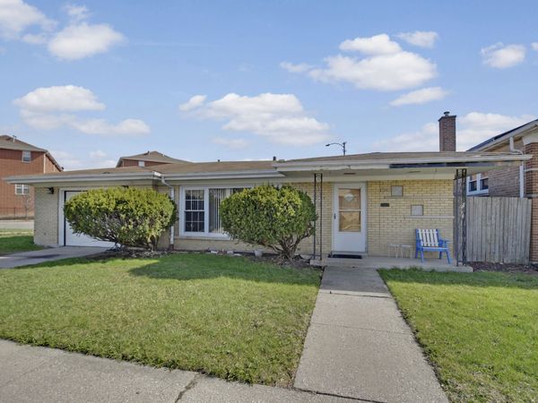 3801 W 84th Place, Chicago, IL 60652