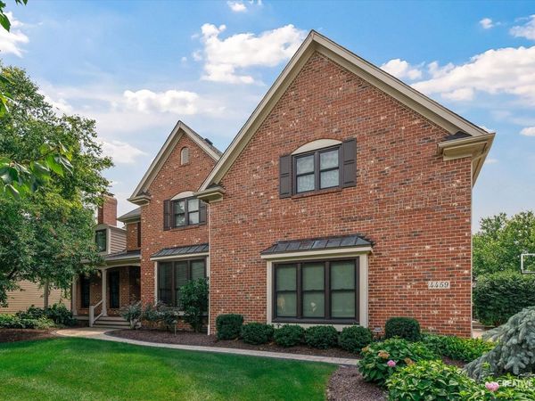 4459 Esquire Circle, Naperville, IL 60564