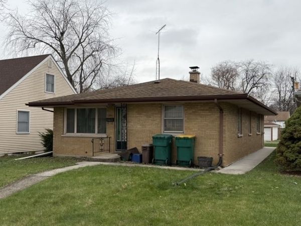 109 S Reedwood Drive , Joliet, IL 60436