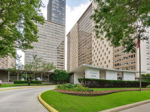 3950 N Lake Shore Drive, Unit 724, Chicago, IL 60613