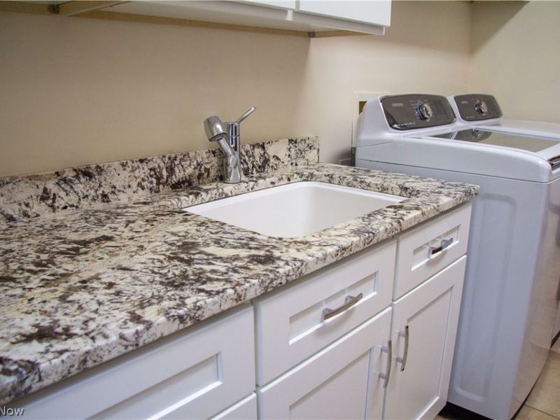 8215 Whispering Pines Drive, Novelty, OH 44072 Photo 26