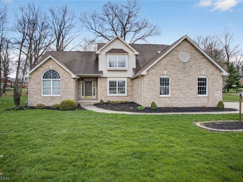 9100 Hocking Street NW, Massillon, OH 44646 Photo 1