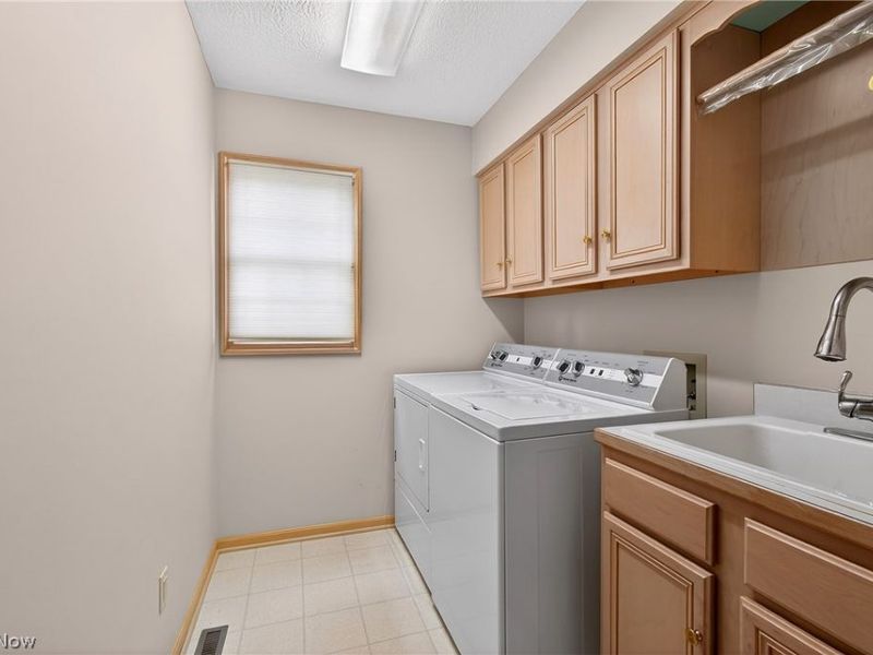 9100 Hocking Street NW, Massillon, OH 44646 Photo 18