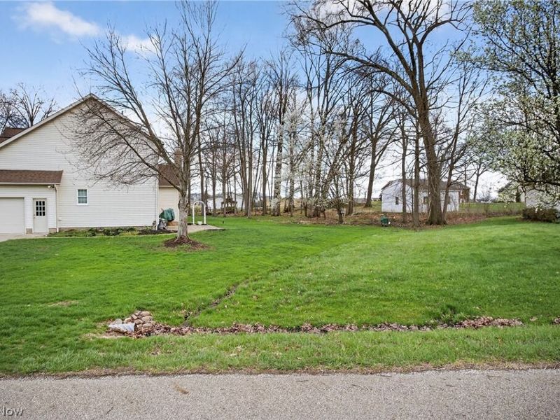 9100 Hocking Street NW, Massillon, OH 44646 Photo 28