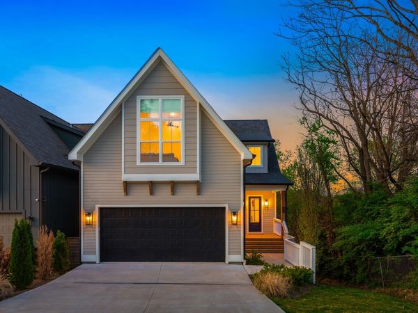 546 Whispering Hills Dr, Nashville, TN 37211