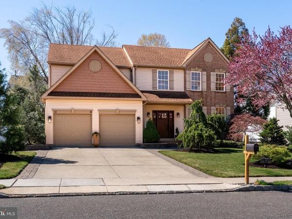 13 WOODYFIELD LANE , DELRAN, NJ 08075