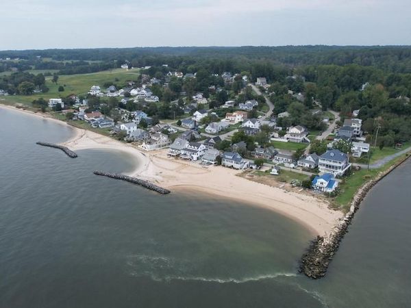 5115 BAY PARKWAY, HUNTINGTOWN, MD 20639