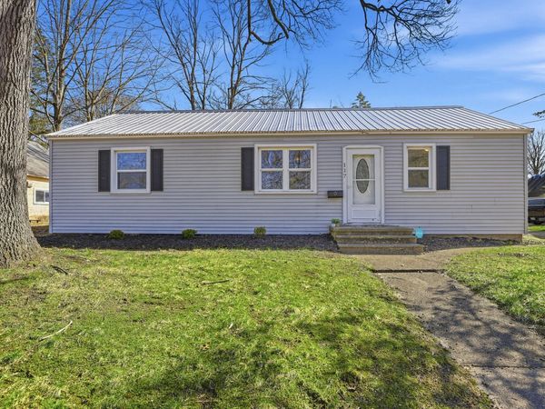 117 Robinson Street, Allegan, MI 49010