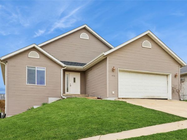 436 Maddie Ln , Tiffin, IA 52340