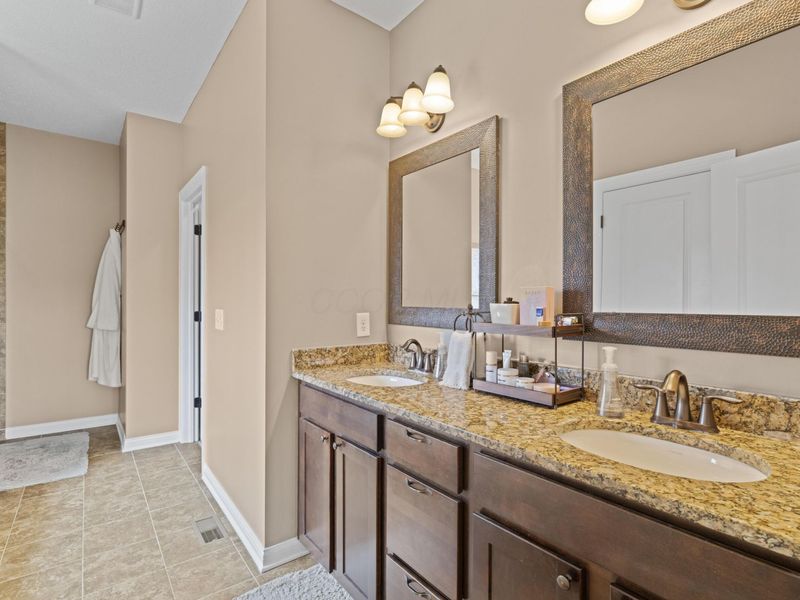 7822 Meadow Chase Drive, Sunbury, OH 43074 Photo 37