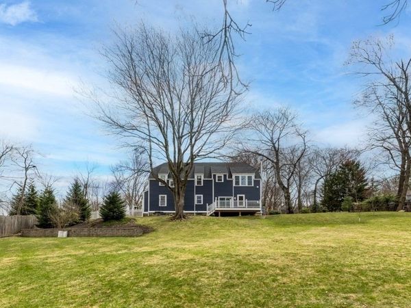 220 Beacon St, Milton, MA 02186