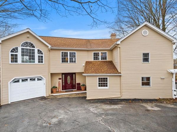 41 Red Spring Road, Andover, MA 01810