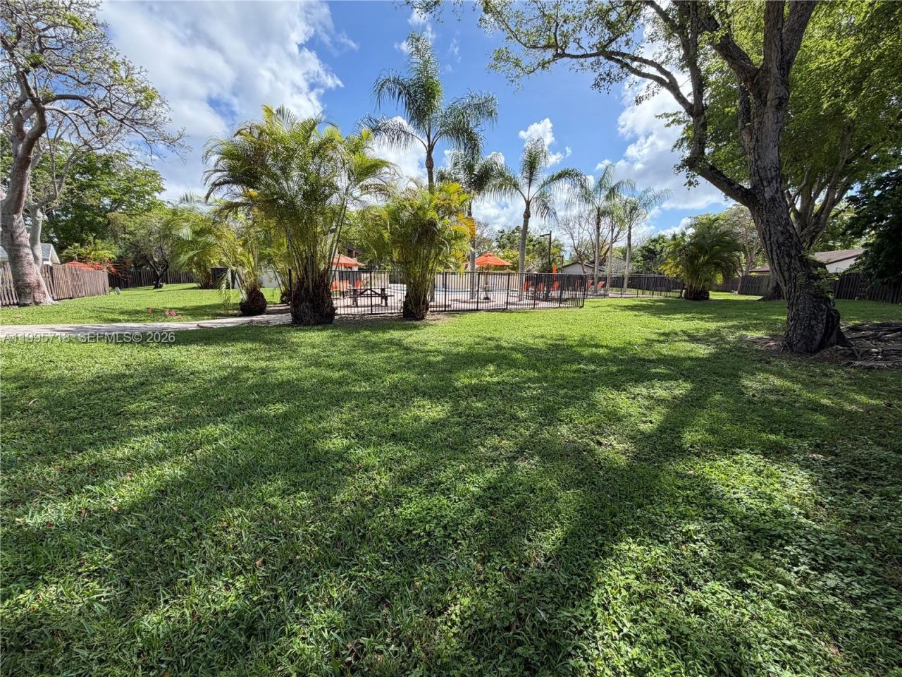 10828 SW 132nd Cir Ct, Miami, FL 33186 Photo