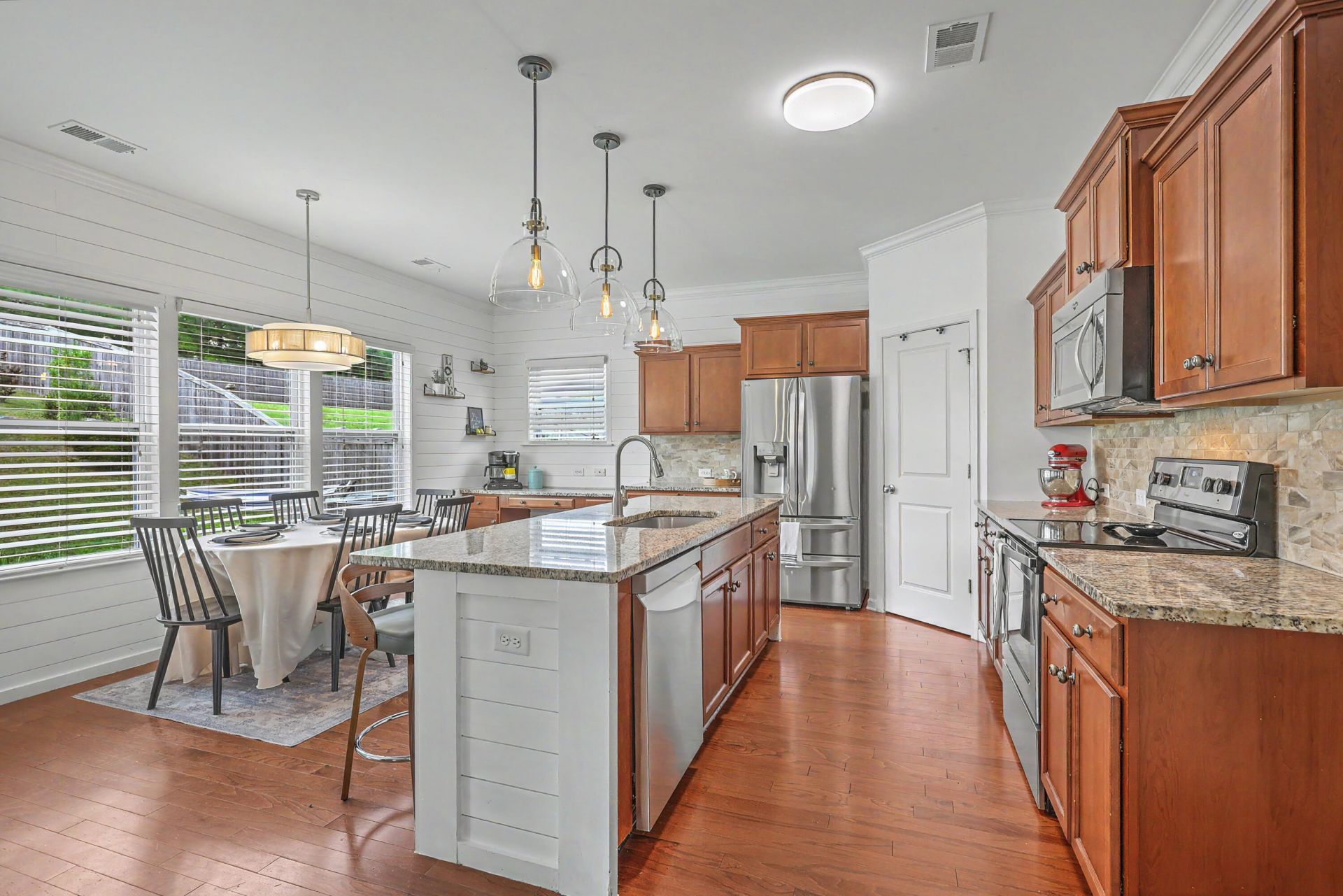 106 Medford Drive Photo 15