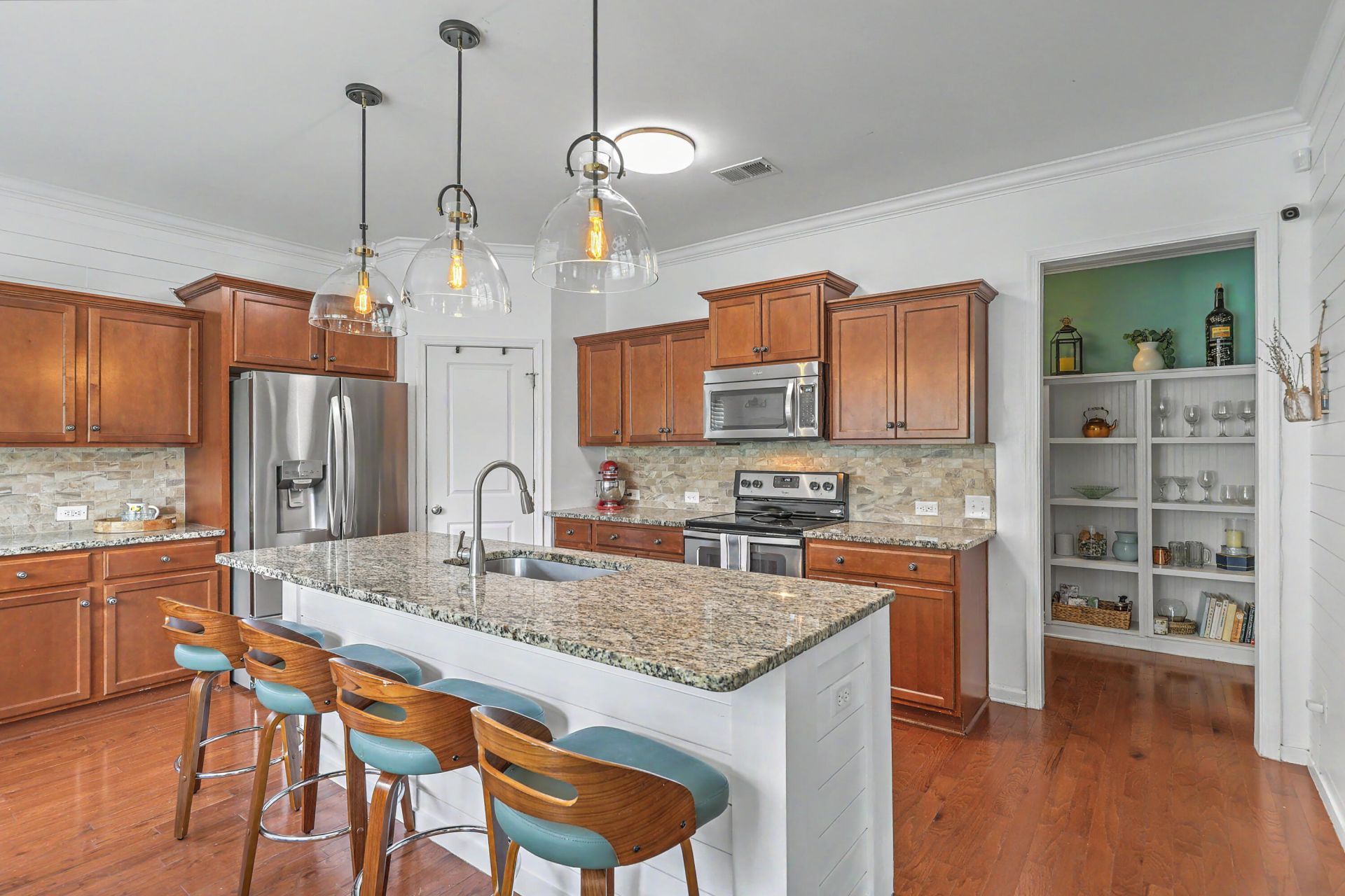 106 Medford Drive Photo 17