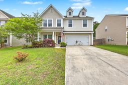 106 Medford Drive photo 4