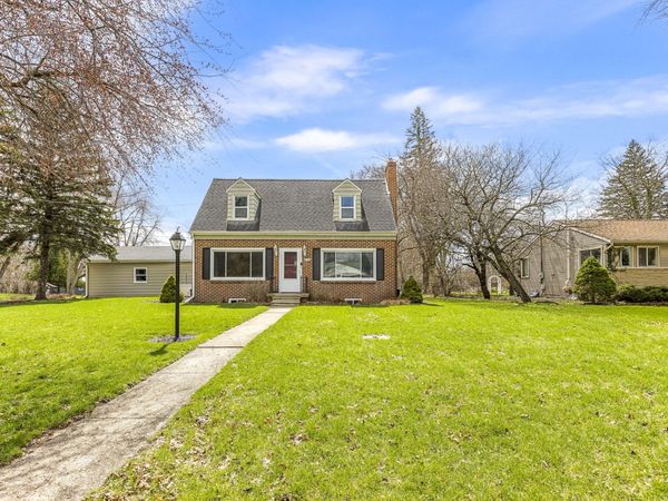 320 River Street, Hillsdale, MI 49242