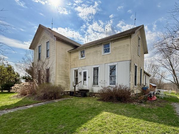 1652 Olive Branch Road, Galien, MI 49113