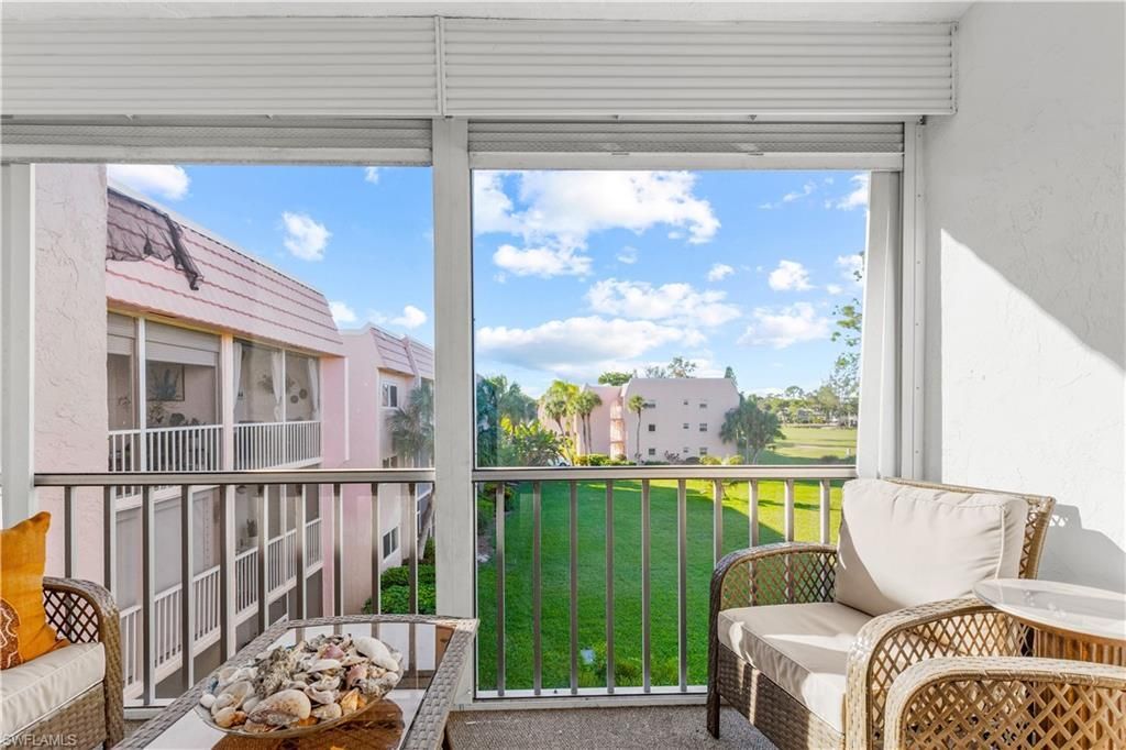 150 Turtle Lake Ct, Unit 307, Naples, FL 34105 Photo