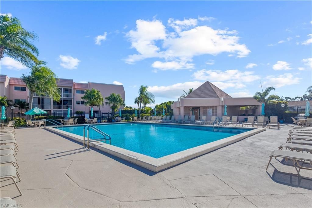 150 Turtle Lake Ct, Unit 307, Naples, FL 34105 Photo