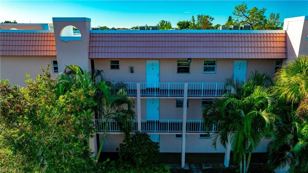 150 Turtle Lake Ct, Unit 307, Naples, FL 34105 Photo