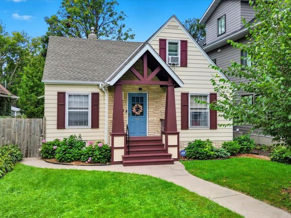 865 19th Avenue SE, Minneapolis, MN 55414