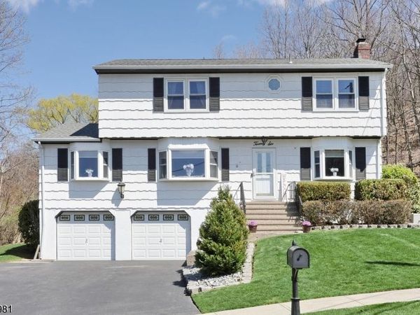 26 Scrivani Dr, Wanaque, NJ 07465