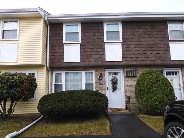 945 Riverside Dr, Unit 5B, Methuen, MA 01844