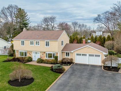 9 Bowen Place Stony Brook, NY 11790
