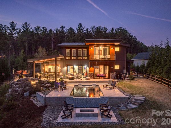 2063 W Bluewater Drive, Morganton, NC 28655