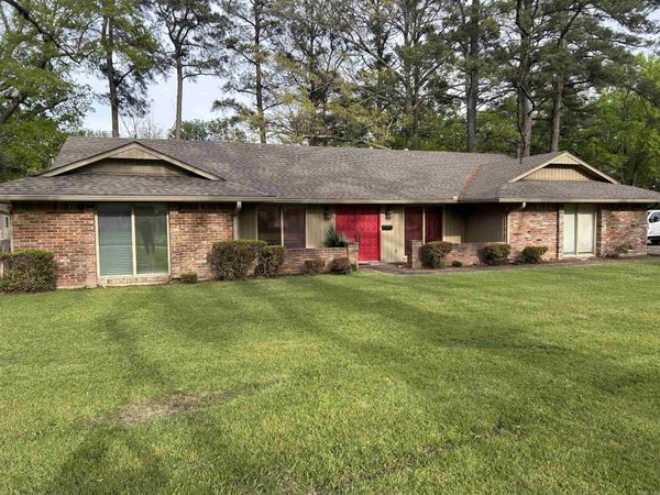 4021 S Cherry , Pine Bluff, AR 71603