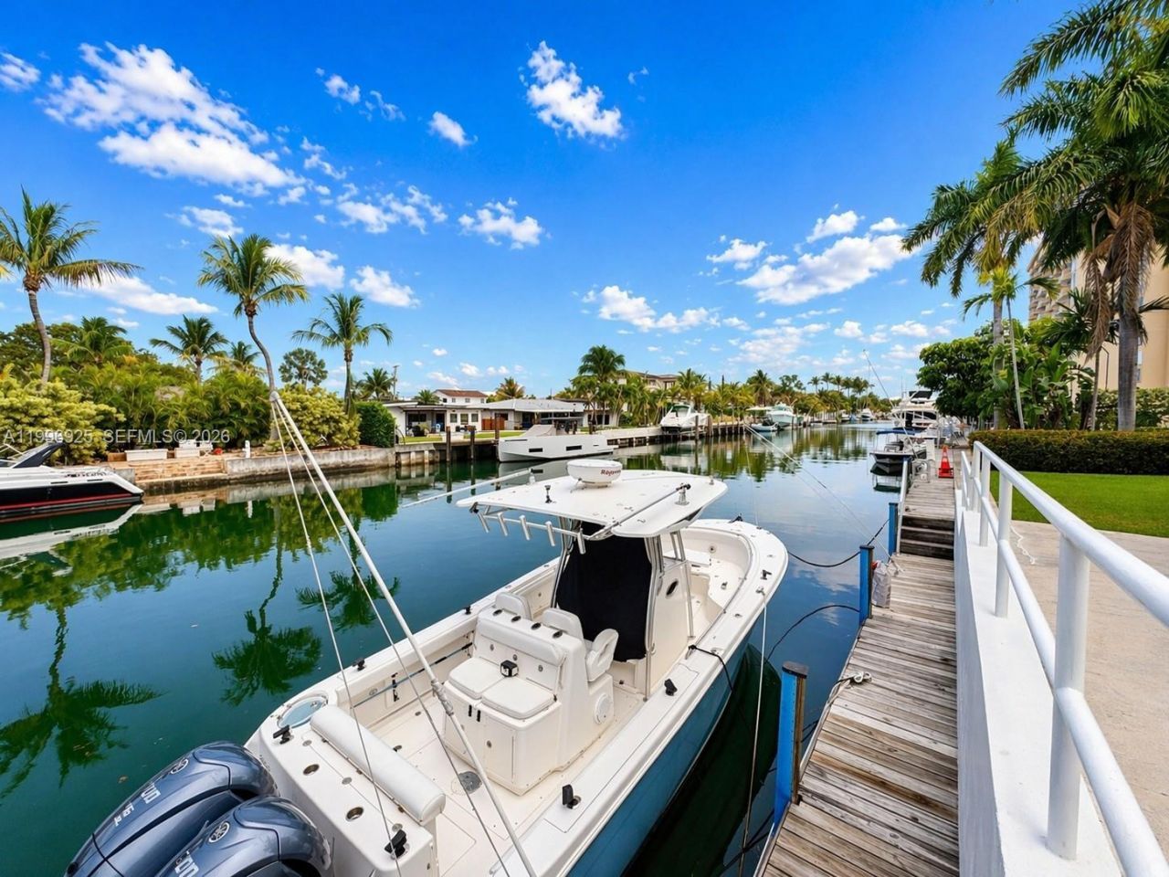 2370 NE 135th St, Unit 405, North Miami, FL 33181 Photo