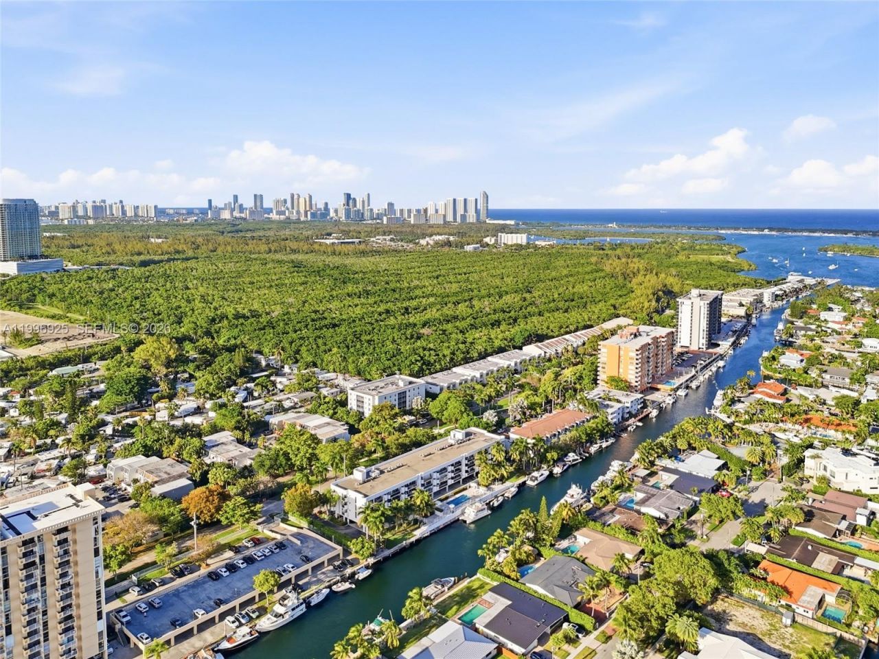 2370 NE 135th St, Unit 405, North Miami, FL 33181 Photo