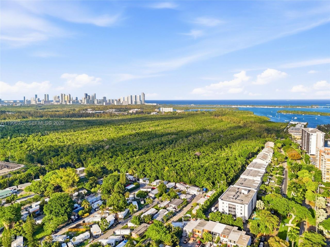 2370 NE 135th St, Unit 405, North Miami, FL 33181 Photo