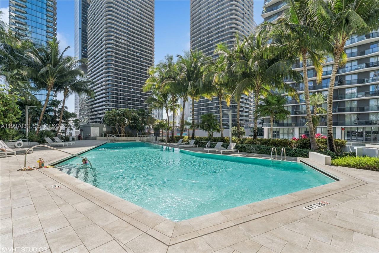 88 SW 7th St, Unit 1804, Miami, FL 33130 Photo