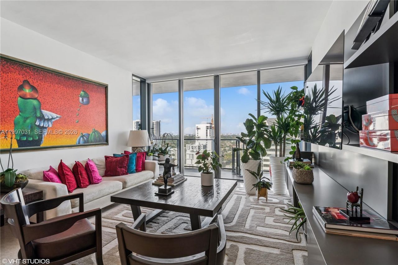 88 SW 7th St, Unit 1804, Miami, FL 33130 Photo