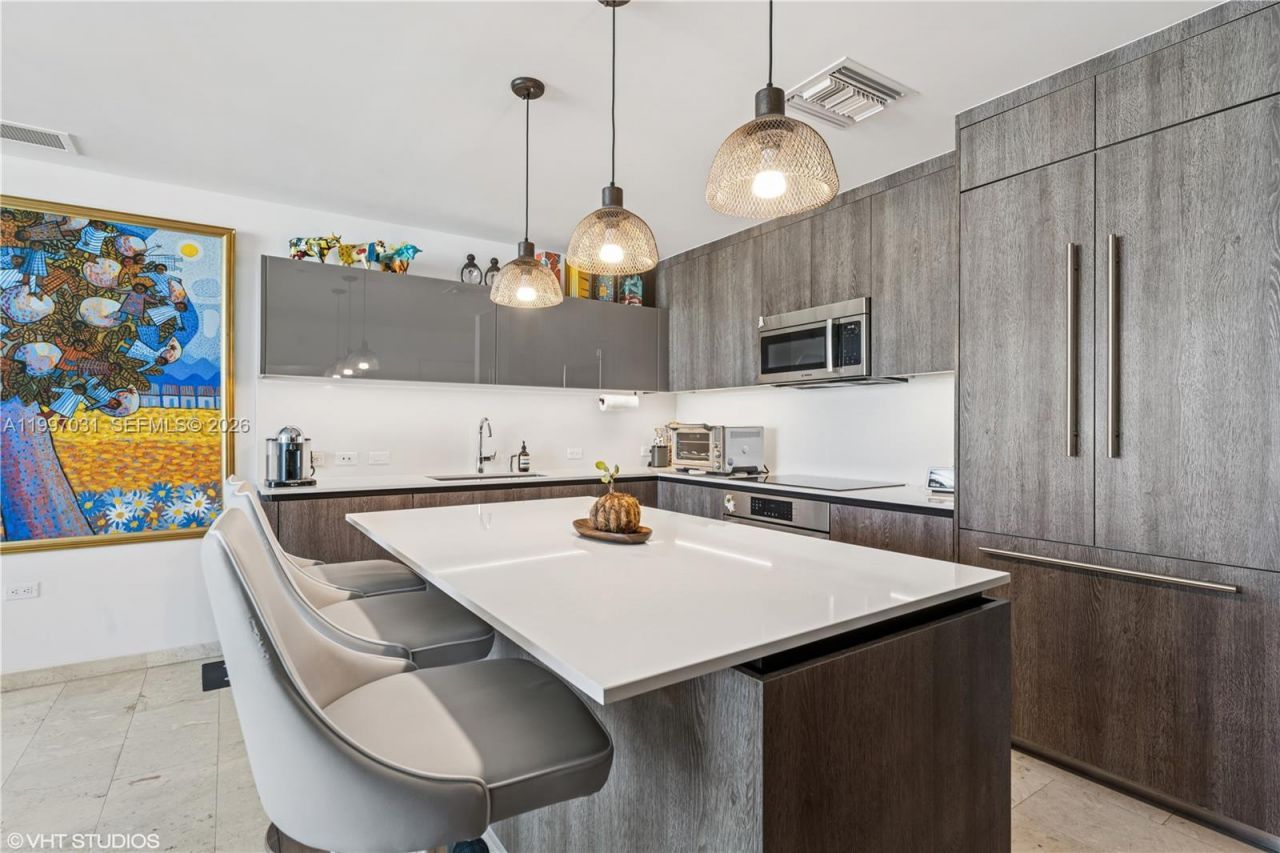 88 SW 7th St, Unit 1804, Miami, FL 33130 Photo