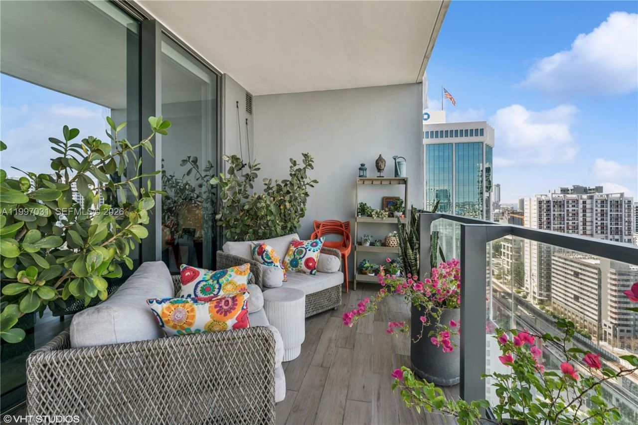 88 SW 7th St, Unit 1804, Miami, FL 33130 Photo