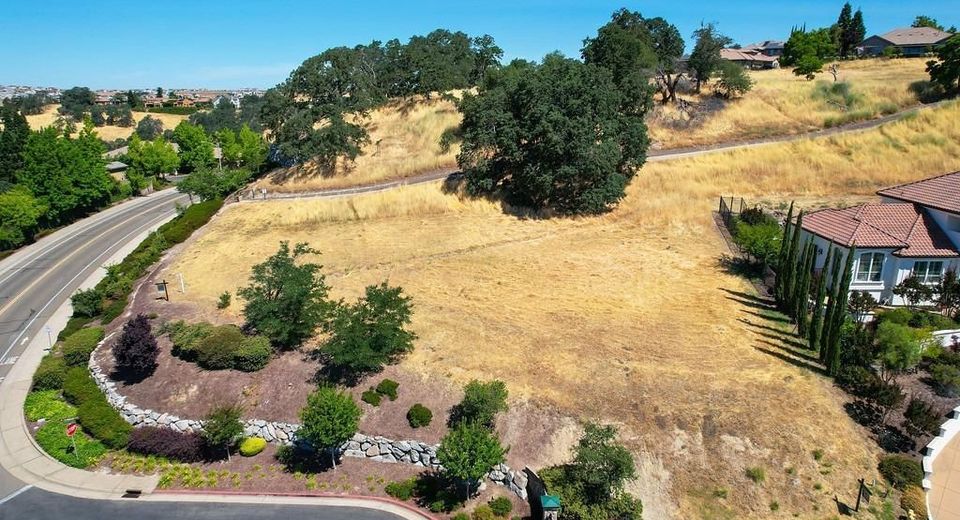 2596 Clubhouse Dr, Rocklin, CA 95765 Photo