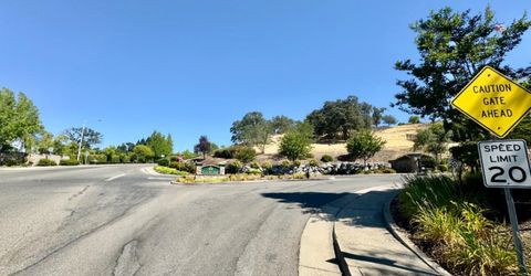 2596 Clubhouse Dr, Rocklin, CA 95765 Photo
