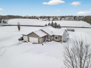 860 527th Circle, Stanchfield, MN 55080